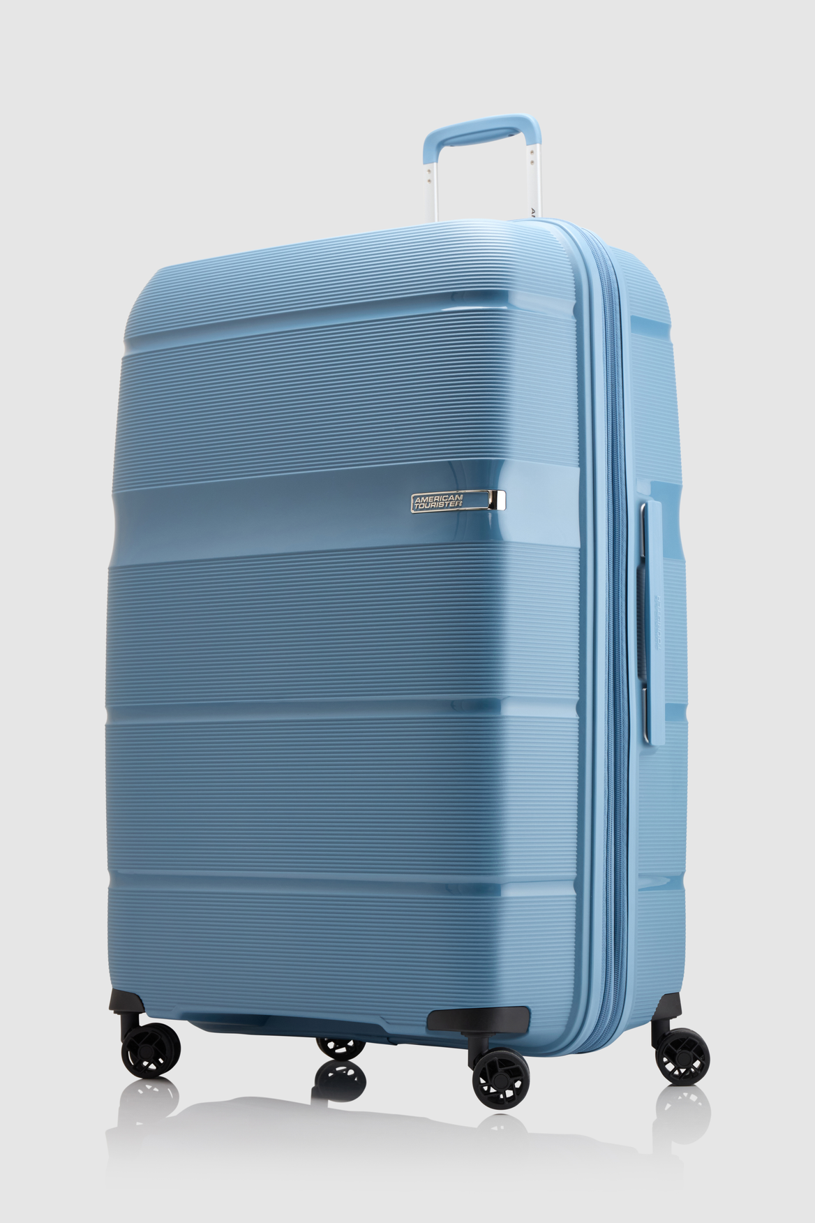 Linex Spinner 66 American Tourister Linex 66cm Suitcase American