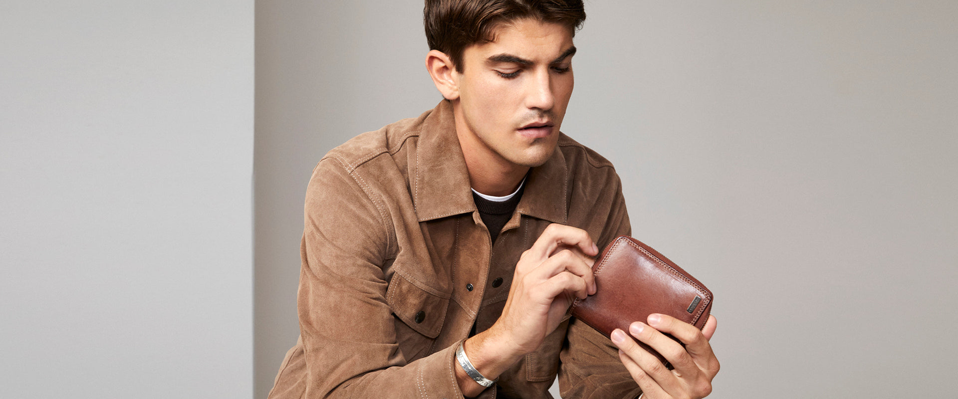 Men's Zipped Wallets