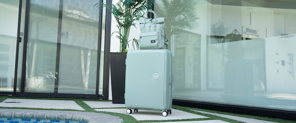 American Tourister Curio 2