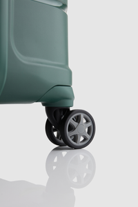 Oc2lite Check-In 81cm Suitcase