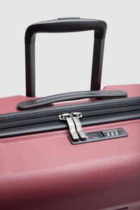 Gloss Stripe 68cm Suitcase