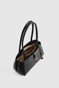 Carrie Girlfriend Shoulder Bag