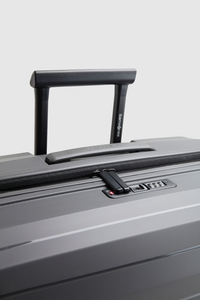 Octolite Neo 81cm Suitcase