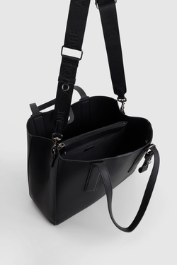 Juni Carry All Tote Bag